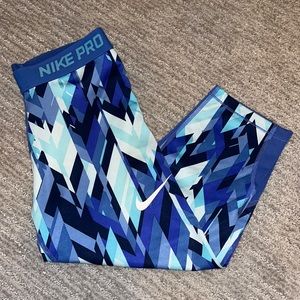 Nike Pro Capri Leggings
